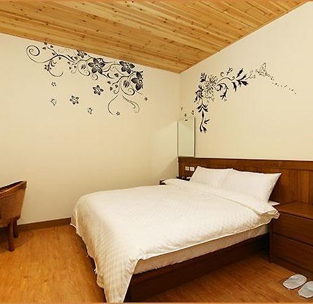 Happy Owner B&B Жуйсуй Экстерьер фото