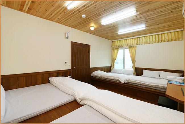 Happy Owner B&B Жуйсуй Экстерьер фото